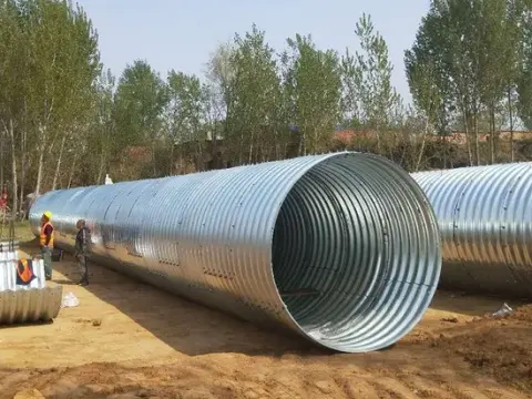 Metal spiral pipe for bridges and tunnels