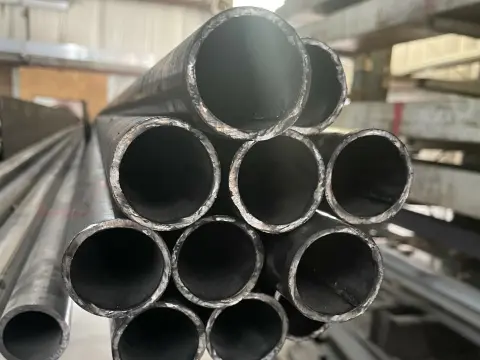 Surface color carbon black