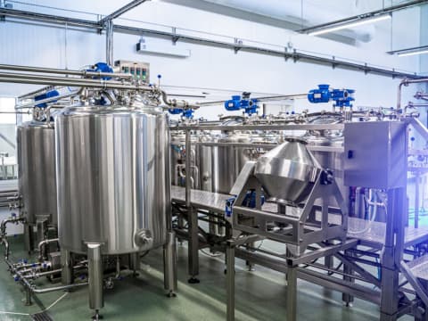 Fluid pipelines in medical and food factories