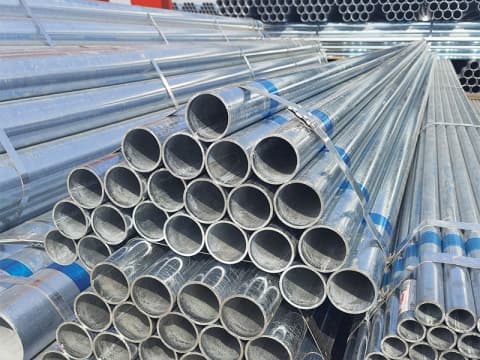 Hot-dip galvanized round pipes for construction