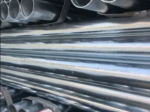 Smooth and uniform zinc layer