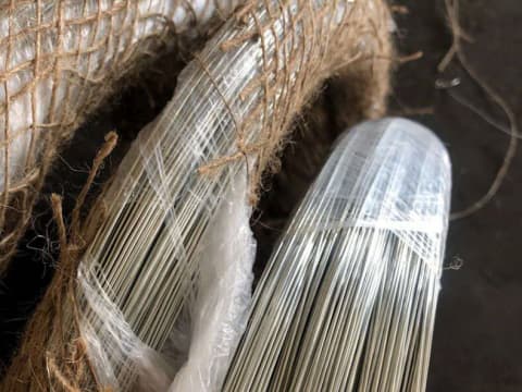 Packaging of galvanized wire