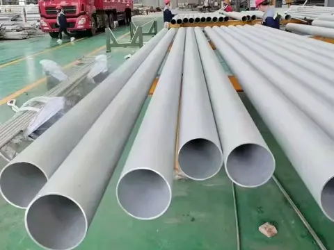 Matte passivated stainless steel pipe