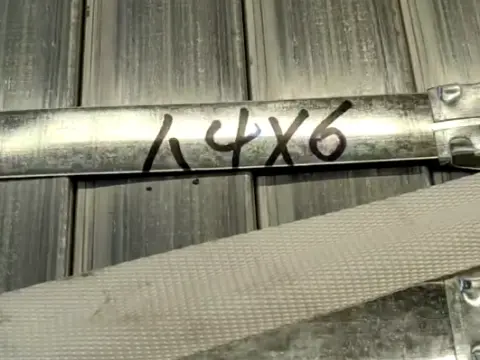 Wall thickness and length markings