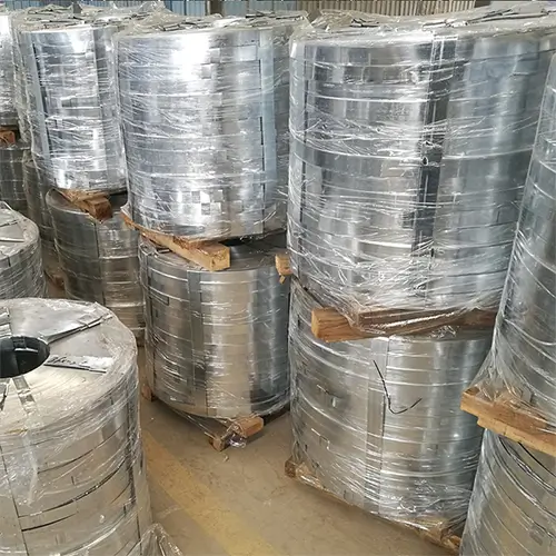 Packaging for galvanized steel strips